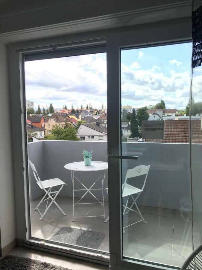 Joli Studio A Euroairport-Basel-Mulhouse-Freiburg 圣路易 外观 照片